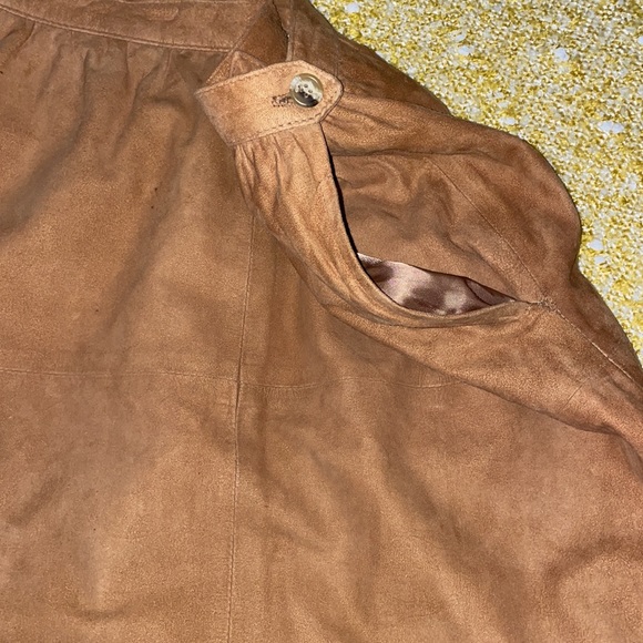 Even Picone Suede Skirt - Picture 6 of 10